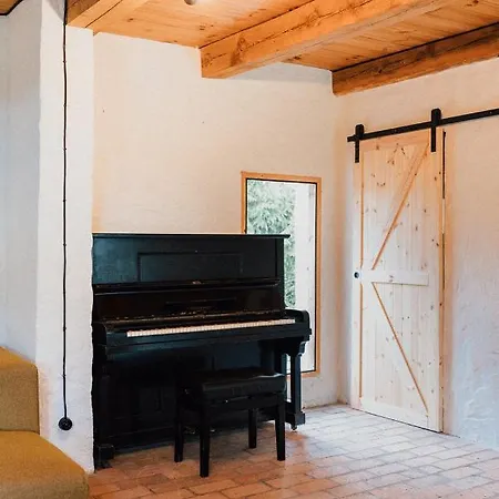 Prywatna Wies Holiday home Mierki