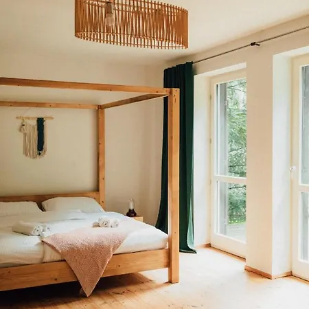 Prywatna Wies Holiday home Mierki